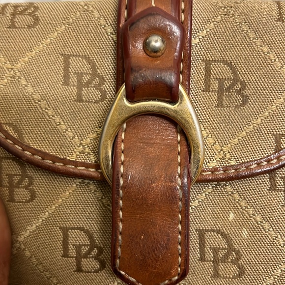 Dooney and Bourke monogrammed wallet - Picture 7 of 7